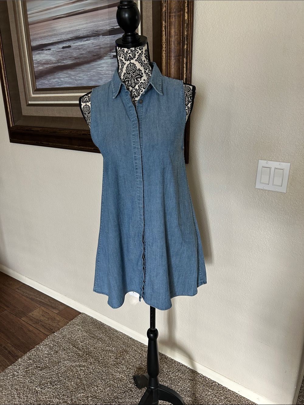 Alice + Olivia Sleeveless Chambray Tunic in Light Blue